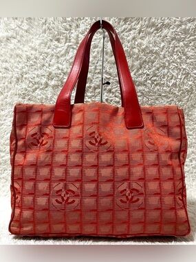 Chanel Tote bag